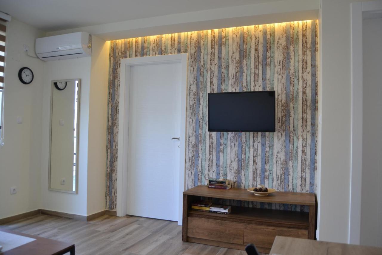 Apartman Alisa Veliko Gradiste Bagian luar foto